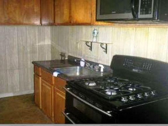 5th image of 64 Evans Ave
