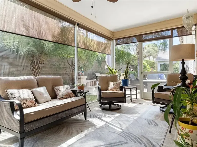 498 Ambrosia Pl — Photo 3