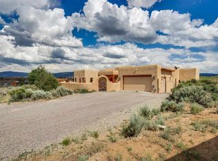 255 Los Cordovas Dr, Ranchos De Taos, NM 87557