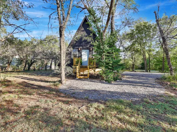 106 E Central St, Greenwich, KS 67055