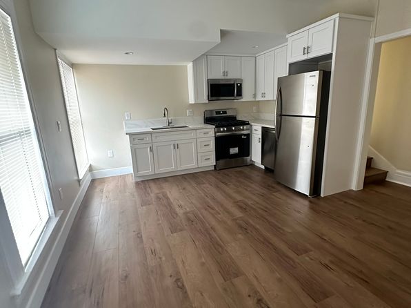 2324 Portland St APT B