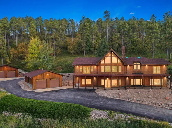 565 Flat Top Cir, Spearfish, SD 57783