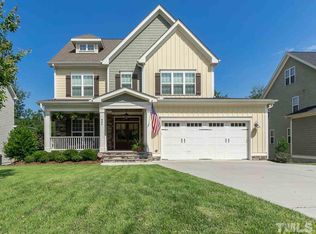 924 Hollymont Dr, Holly Springs, NC 27540