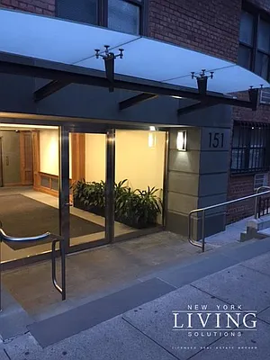 Rented by NY Living Solutions | media 19