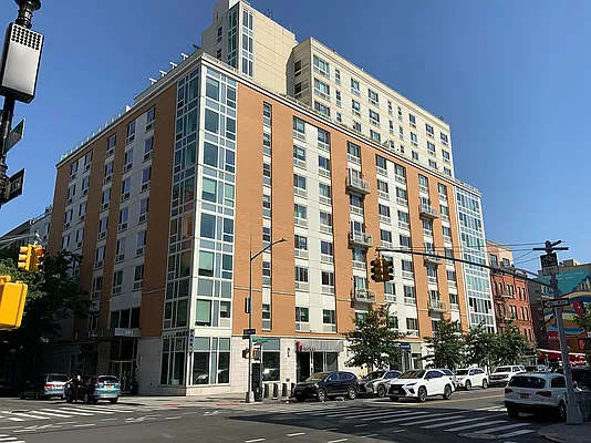 Rented by Corcoran | media 27