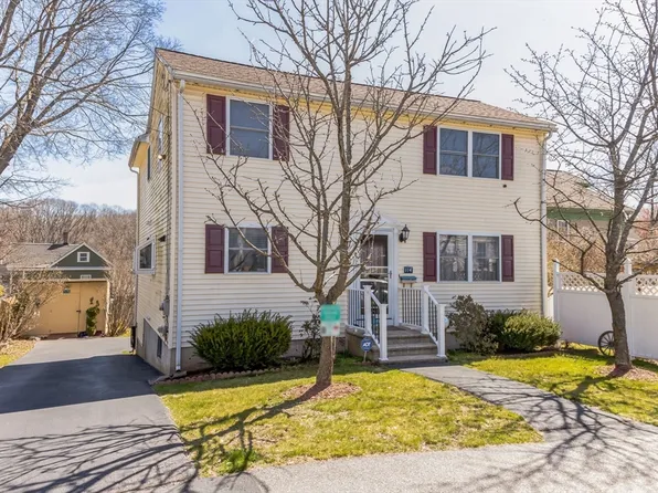 114 S Whipple St, Lowell, MA 01852