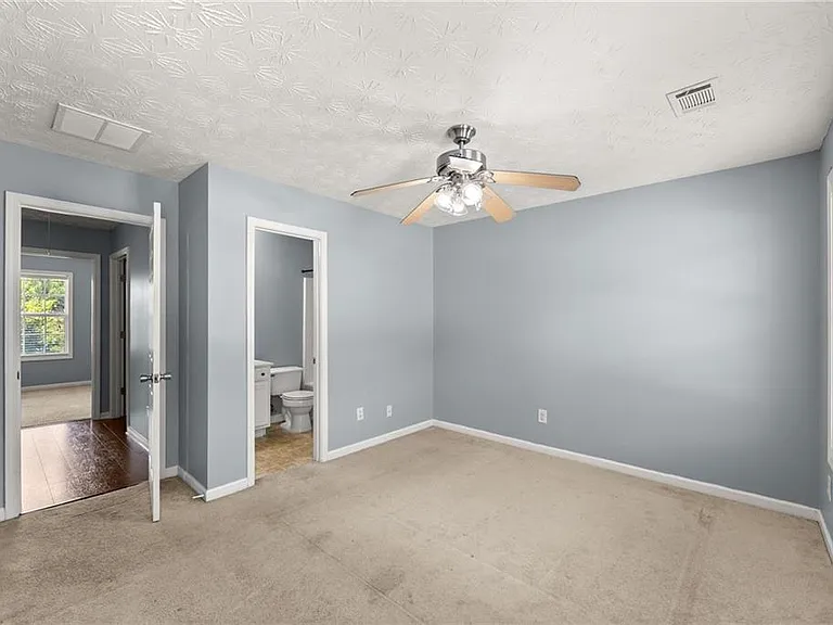 104 Jameston Dr — Photo 22
