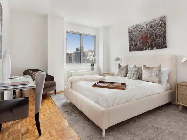 308 East 38th Street image 5 of 15