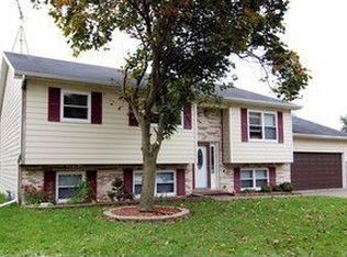 3469 Crescent Ave, Gurnee, IL 60031