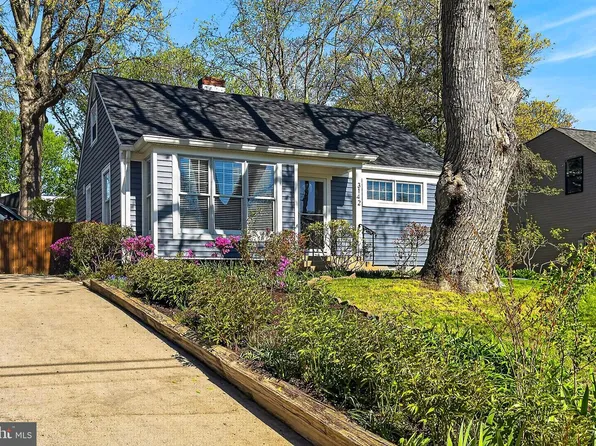 3142 Holloway Rd, Falls Church, VA 22042