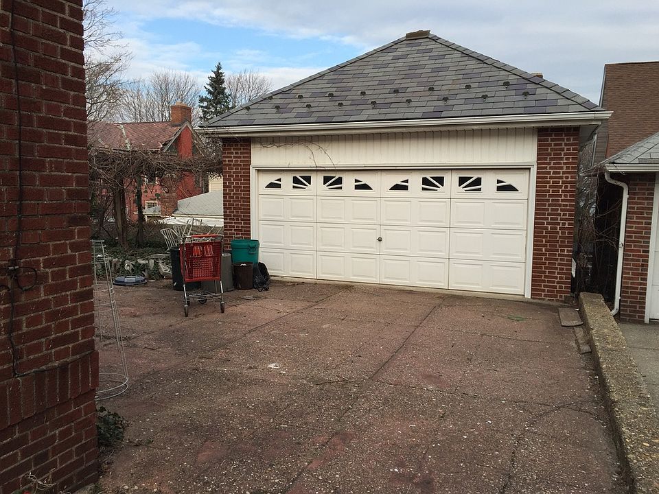 2nd image of 2921 Butler St