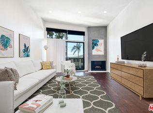 8755 Shoreham Dr APT 202, West Hollywood, CA 90069
