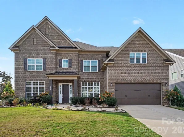 5005 Alexander Manor Dr, Charlotte, NC 28270