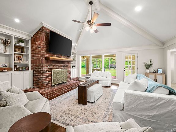 2nd image of 7834 Brett Pl