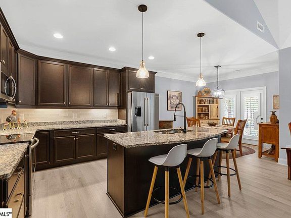 4th image of 66 Dendy St