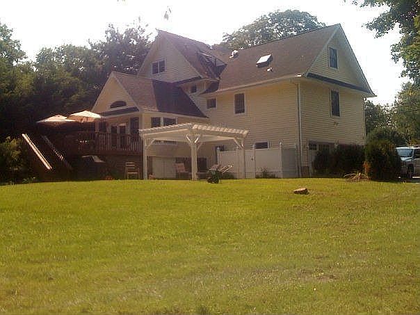1st image of 135 Park Ave