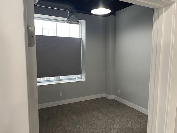 Second bedroom. Overlooking Main Street and Kingston Theater.