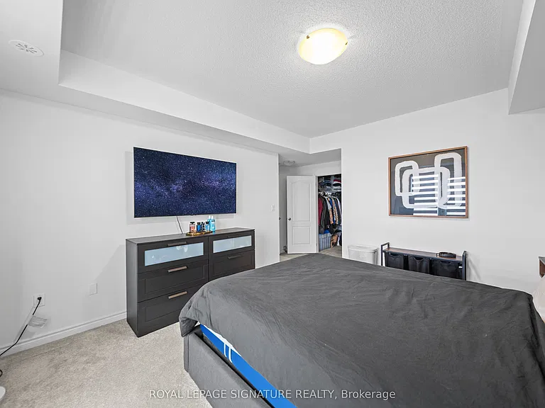 429 Dougall Ave — Photo 23