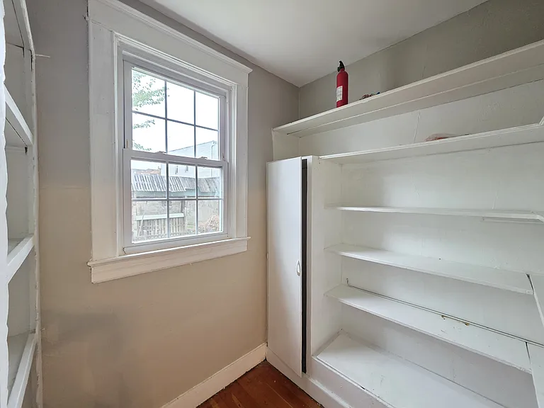 9-11 Gray St #1 — Photo 9