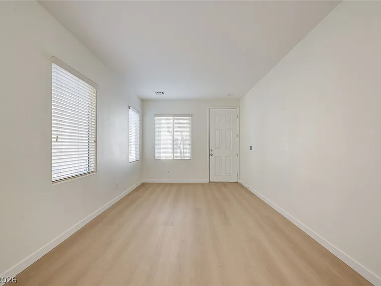 5389 Encino Springs Ave — Photo 7