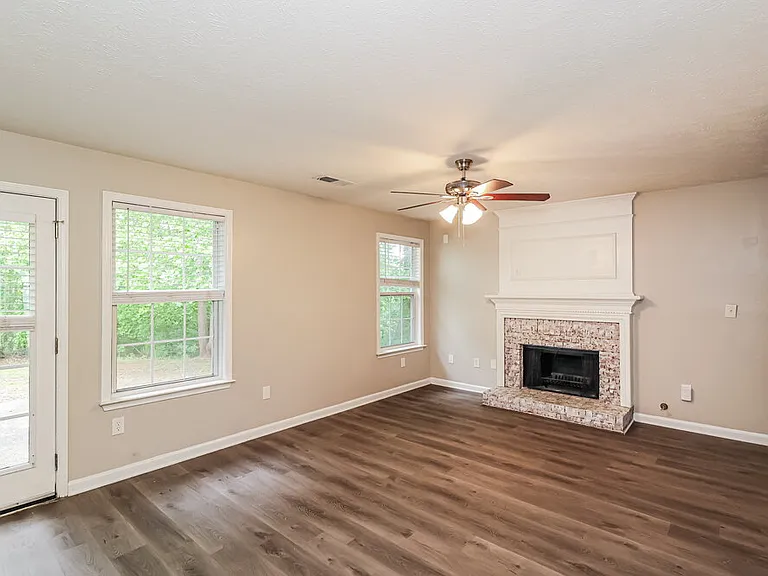 4970 Promenade Dr SW — Photo 6