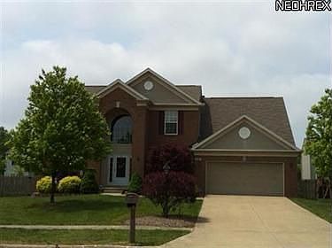 1st image of 916 Edgar Ln