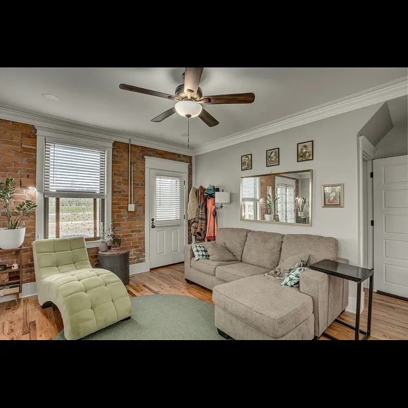 2 bed, 1300 sqft, $1,725 — Photo 4