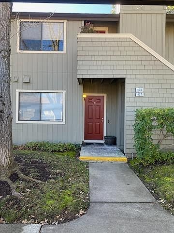1st image of 427 Bernice Ln