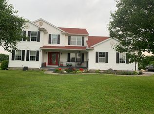 1038 Herr Rd, Fairborn, OH 45324