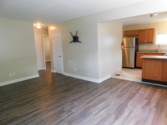 5th image of 931 Kramer Ave #931