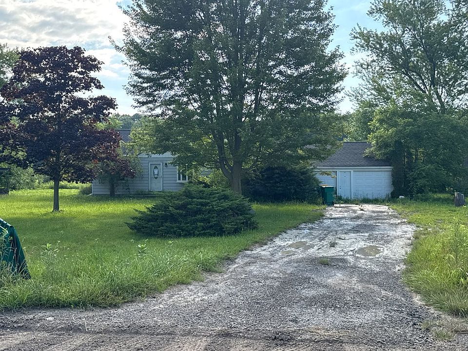 1st image of 66300 Lowe Plank Rd