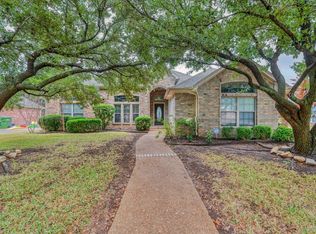 303 Canterbury Dr, Woodway, TX 76712