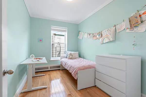 Rented by Compass | media 18