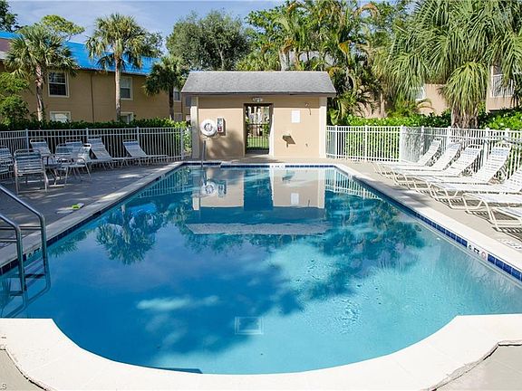 3rd image of 9589 Crescent Garden Dr #C-202