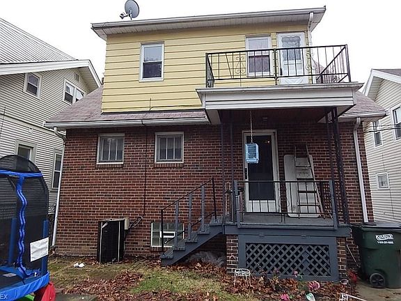 3rd image of 4933 E 111th St