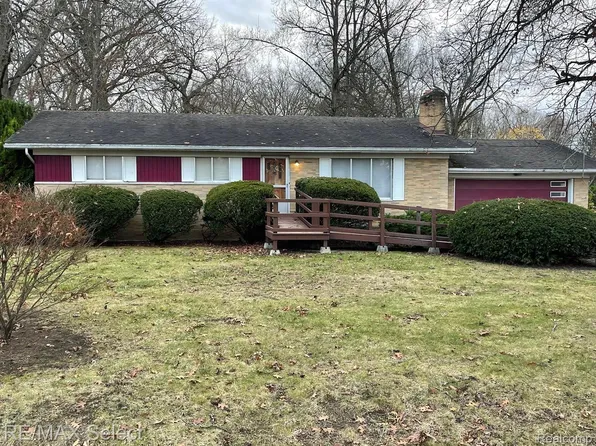 6491 Bonnie Dr, Flushing, MI 48433