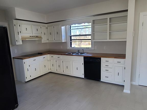 4th image of 2550 Lakeland Dr
