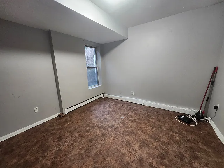 36 S 12th St #31E — Photo 3