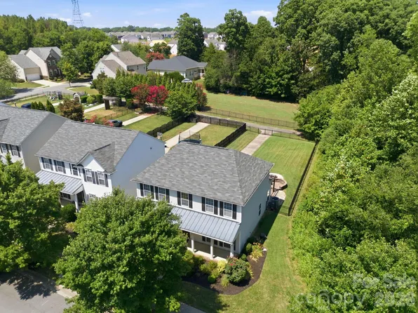 17026 Hugh Torance Pkwy, Huntersville, NC 28078