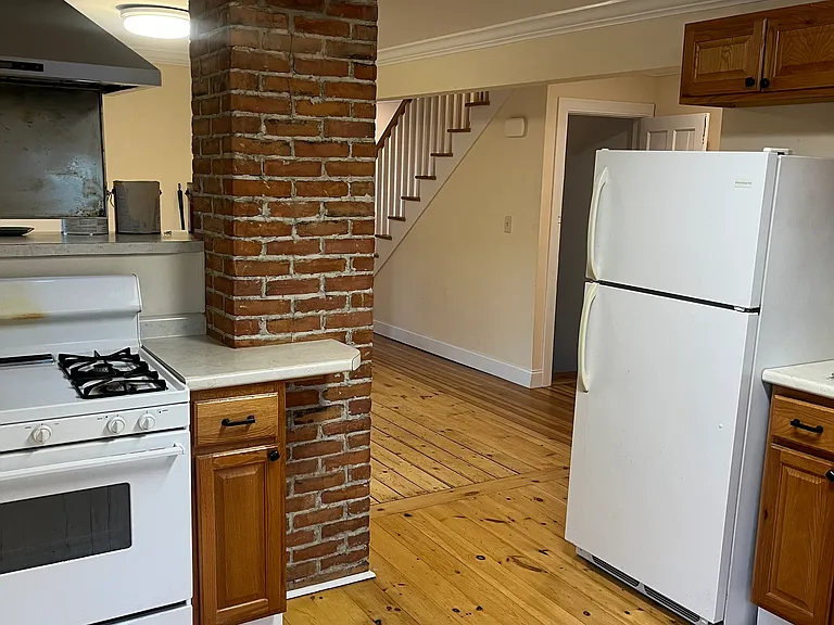 13 Maple St — Photo 10