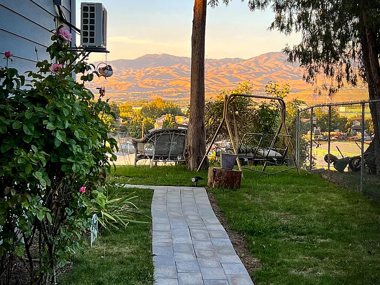 1516 W Sunrise Rim Rd — Photo 13