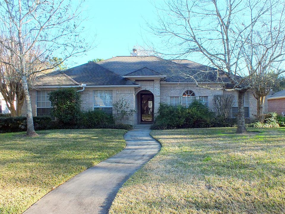 1st image of 610 Kings Ct