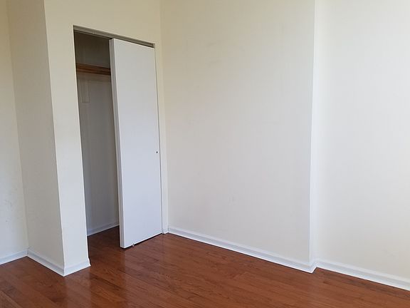 4th image of 203 Kosciuszko St APT 3