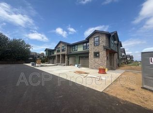 2201 Dejong Dr UNIT A-D, Lynden, WA 98264