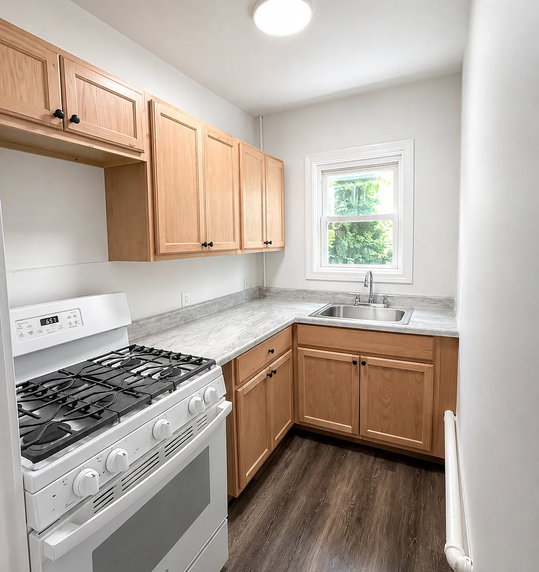 2 bed, $1,400 — Photo 1