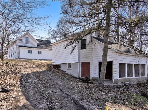 1300 River St, Three Rivers, MI 49093