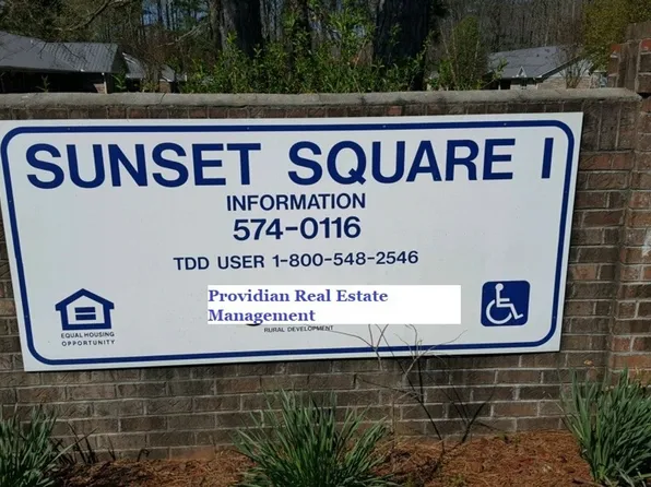 Sunset Square II, 406 W Cloverdale Rd #G6, Scottsboro, AL 35768