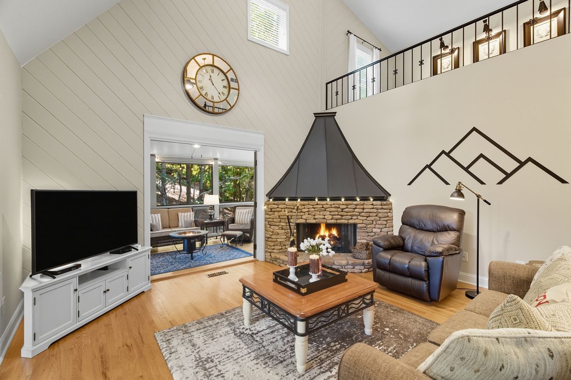 next background image