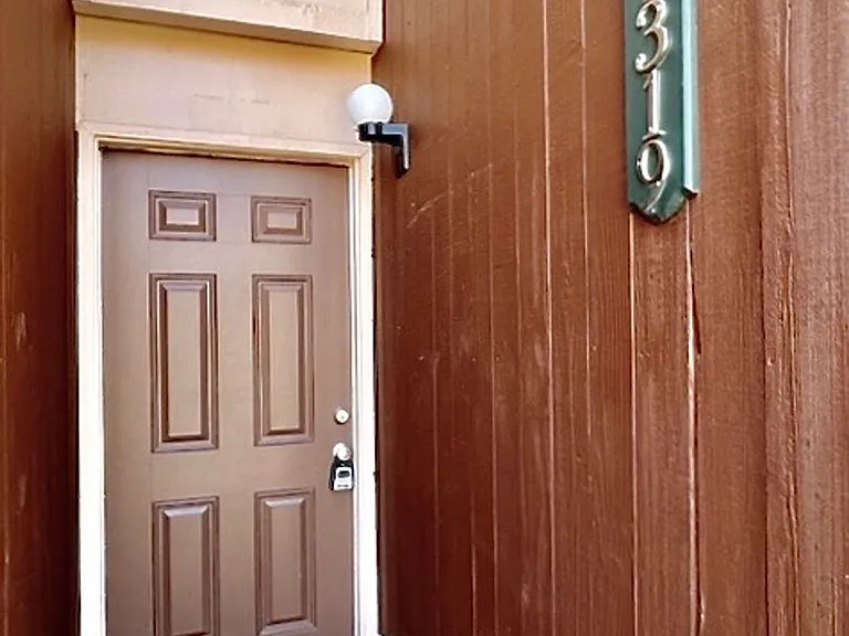 4319 N Carefree Cir — Photo 2