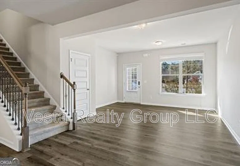 121 Lexington Place Dr — Photo 8